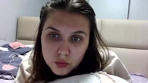 Sara online show from 10/16/25, 07:04