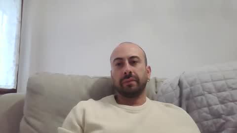 Snapshot of fisarmonico chatting on 09/26/25, 05:06 fisarmonico online show from 09/26/25, 05:06