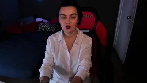 SOFIA online show from 12/18/25, 07:47