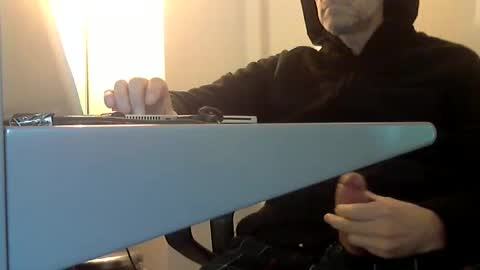 Snapshot of fit__daddy chatting on 02/21/26, 01:12 Daddy Cool online show from 02/21/26, 01:12