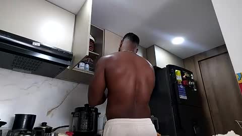 Snapshot of fit_fray chatting on 03/04/26, 04:46 FRAIDER online show from 03/04/26, 04:46