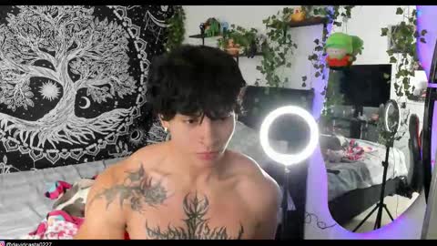 Snapshot of fit_prince_ chatting on 10/21/25, 05:30 David hotman online show from 10/21/25, 05:30