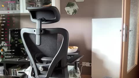 Snapshot of fit_rubinho chatting on 02/12/25, 12:33 Rubn online show from 02/12/25, 12:33