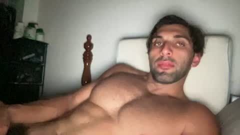 Snapshot of fitcurvyman4fun_69 chatting on 07/01/26, 04:03 fitcurvyman4fun_69 online show from 07/01/26, 04:03