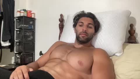 Snapshot of fitcurvyman4fun_69 chatting on 07/21/26, 02:52 fitcurvyman4fun_69 online show from 07/21/26, 02:52