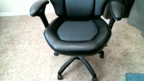 Snapshot of fitguy40 chatting on 10/26/25, 06:58 fitguy40 online show from 10/26/25, 06:58