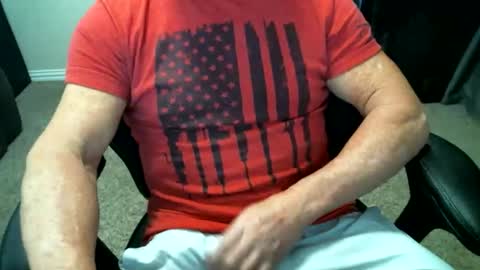 Snapshot of fitguy40 chatting on 01/16/26, 10:58 fitguy40 online show from 01/16/26, 10:58