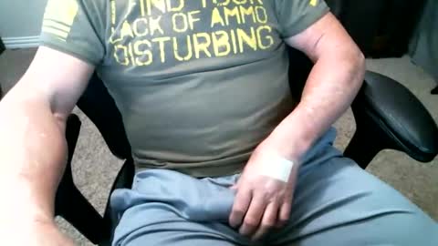 Snapshot of fitguy40 chatting on 02/02/26, 09:13 fitguy40 online show from 02/02/26, 09:13