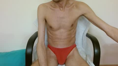 Snapshot of fithotguy90 chatting on 04/05/26, 11:35 Luis online show from 04/05/26, 11:35