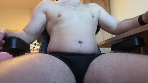 Snapshot of fitnessboy18 chatting on 03/06/25, 07:03    online show from 03/06/25, 07:03