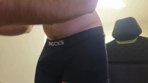 Snapshot of fitnessboy18 chatting on 02/12/26, 06:08 online show from 02/12/26, 06:08