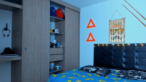 Elias Valencia online show from 02/04/25, 04:29