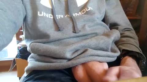 Snapshot of fiveforwilly1 chatting on 02/23/25, 02:25 Markus online show from 02/23/25, 02:25