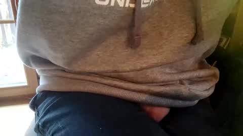 Snapshot of fiveforwilly1 chatting on 01/09/26, 08:17 Markus online show from 01/09/26, 08:17