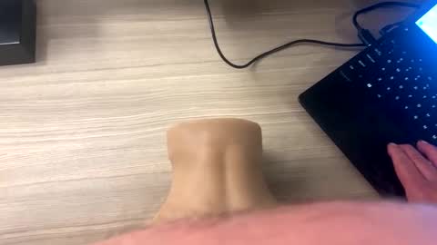 Snapshot of fixanything2000 chatting on 12/16/24, 11:28 fixanything2000 online show from 12/16/24, 11:28