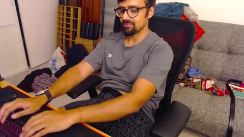 Snapshot of fizz6572 chatting on 10/17/25, 06:21 fizz6572 online show from 10/17/25, 06:21