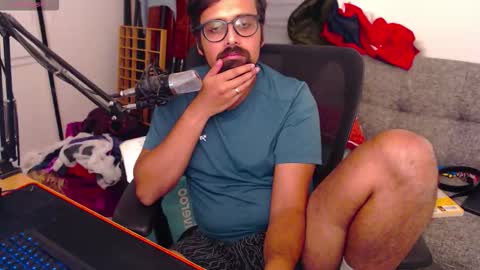 Snapshot of fizz6572 chatting on 11/01/25, 09:06 fizz6572 online show from 11/01/25, 09:06