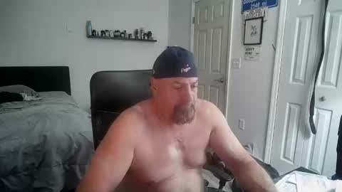 Snapshot of flaguy3233 chatting on 05/06/26, 03:13 Florida guy online show from 05/06/26, 03:13