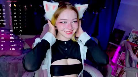 Sophie online show from 11/30/25, 03:21