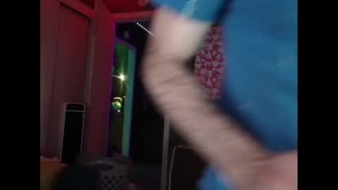 Flannel Dong online show from 10/05/25, 08:56