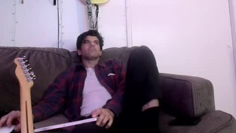 Flannel Dong online show from 05/05/26, 01:30