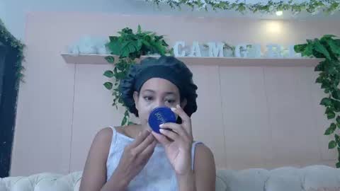 Snapshot of flavia_cruz chatting on 07/25/26, 12:14 Flavia online show from 07/25/26, 12:14