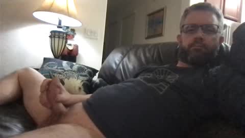 Snapshot of fleas1 chatting on 12/29/24, 04:38 fleas1 online show from 12/29/24, 04:38