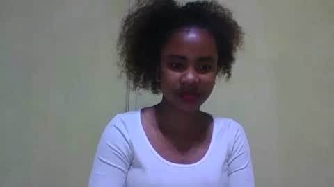Snapshot of fleurissa chatting on 10/15/25, 04:40 fleurissa online show from 10/15/25, 04:40