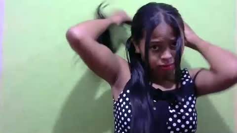 Snapshot of fleurtess_xx chatting on 03/18/26, 03:53 Claire online show from 03/18/26, 03:53