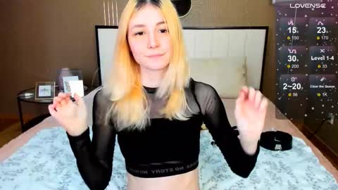 Snapshot of fleximona chatting on 10/03/25, 09:17 FlexiMona online show from 10/03/25, 09:17