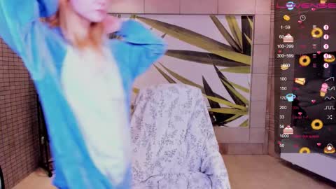 Snapshot of fleximona chatting on 01/11/26, 10:37 FlexiMona online show from 01/11/26, 10:37