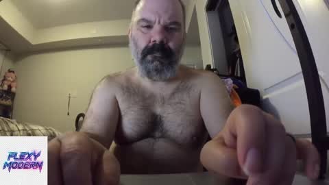 Snapshot of flexymodern chatting on 04/24/26, 12:35 Matt Masterson online show from 04/24/26, 12:35