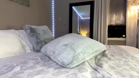 Snapshot of flexyroxxxy chatting on 02/21/25, 03:56 Roxy online show from 02/21/25, 03:56