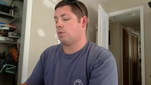 Snapshot of flguy_mike chatting on 12/12/24, 08:43 FL guy online show from 12/12/24, 08:43