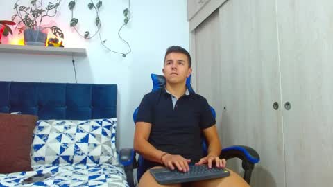 Snapshot of flint_ryan chatting on 05/19/26, 04:57 Nico online show from 05/19/26, 04:57