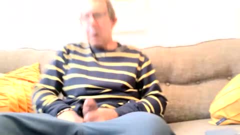 Flickrbrite online show from 02/11/25, 09:14