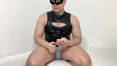 Snapshot of flirttwins chatting on 11/19/25, 05:46 Dasha and Vitalii online show from 11/19/25, 05:46