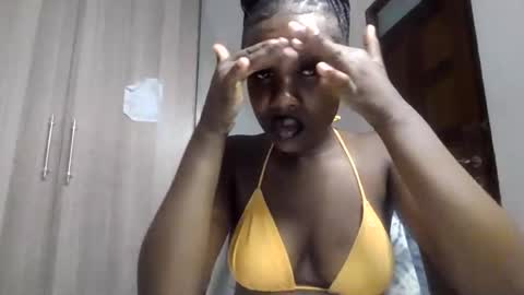 flirty_arrya online show from 06/22/26, 07:05