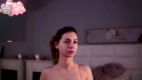 Ana online show from 10/27/25, 03:10