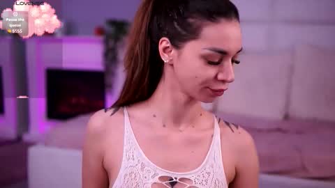 Snapshot of flirty_fawn chatting on 01/16/26, 02:04 Ana online show from 01/16/26, 02:04