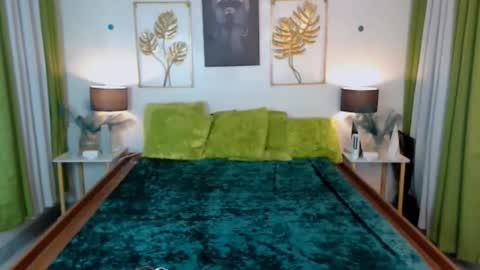 Marga online show from 10/30/25, 04:52