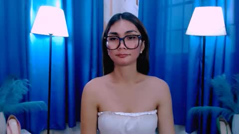 Snapshot of flirtymarga chatting on 04/17/26, 02:25 Marga online show from 04/17/26, 02:25