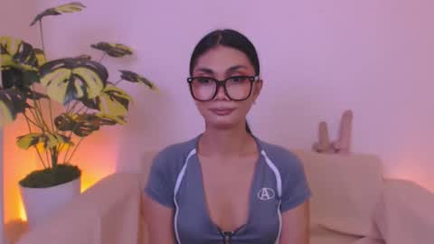 Snapshot of flirtymarga chatting on 05/30/26, 04:59 Marga online show from 05/30/26, 04:59