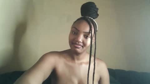 Snapshot of flirtymimie chatting on 11/11/25, 12:16 flirtymimie online show from 11/11/25, 12:16