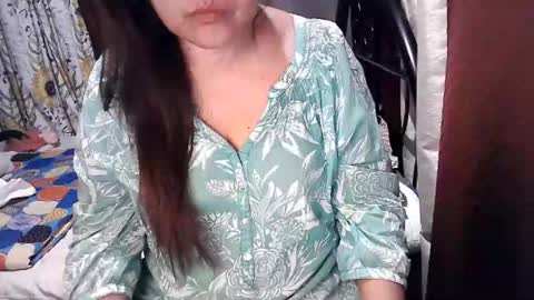 Snapshot of flirtymistressx chatting on 11/25/25, 11:32 FlirtyMistressX online show from 11/25/25, 11:32