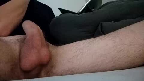 Snapshot of flo187842 chatting on 12/20/24, 06:02 flo187842 online show from 12/20/24, 06:02