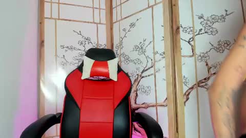  Flor  online show from 06/26/26, 04:28