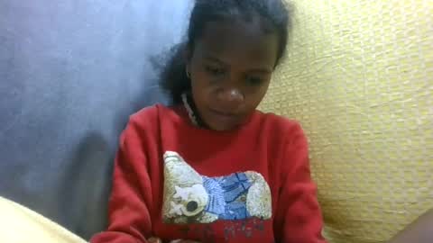Snapshot of flora48230522373 chatting on 06/19/26, 04:33 flora48230522373 online show from 06/19/26, 04:33