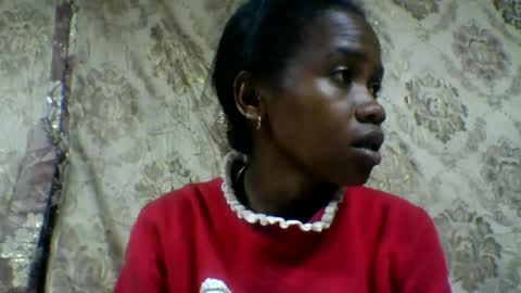Snapshot of flora48230522373 chatting on 07/05/26, 04:19 flora48230522373 online show from 07/05/26, 04:19