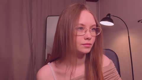 Snapshot of floralarsson chatting on 05/11/26, 02:45 hey there guys im Flora no not the one from WInx. But I love magical stuff and especially I love nature. I dont know I thin online show from 05/11/26, 02:45